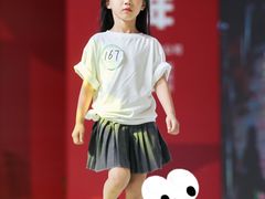 -潮童星少儿模特形体培训(郑州总校)