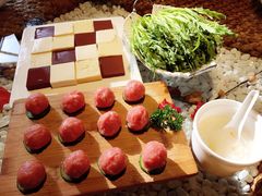 -慢丽江·云南野生菌土鸡锅(西山店)