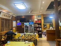 大堂-何记面馆(龙泉山店)