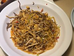 -佬麻雀·新湘菜(珠海金发购物中心店)