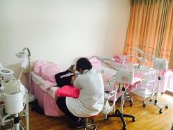 -成都苗方清颜专业祛痘