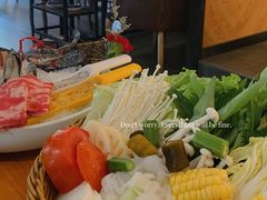 -樾餐厅泰式海鲜火锅(民歌湖店)