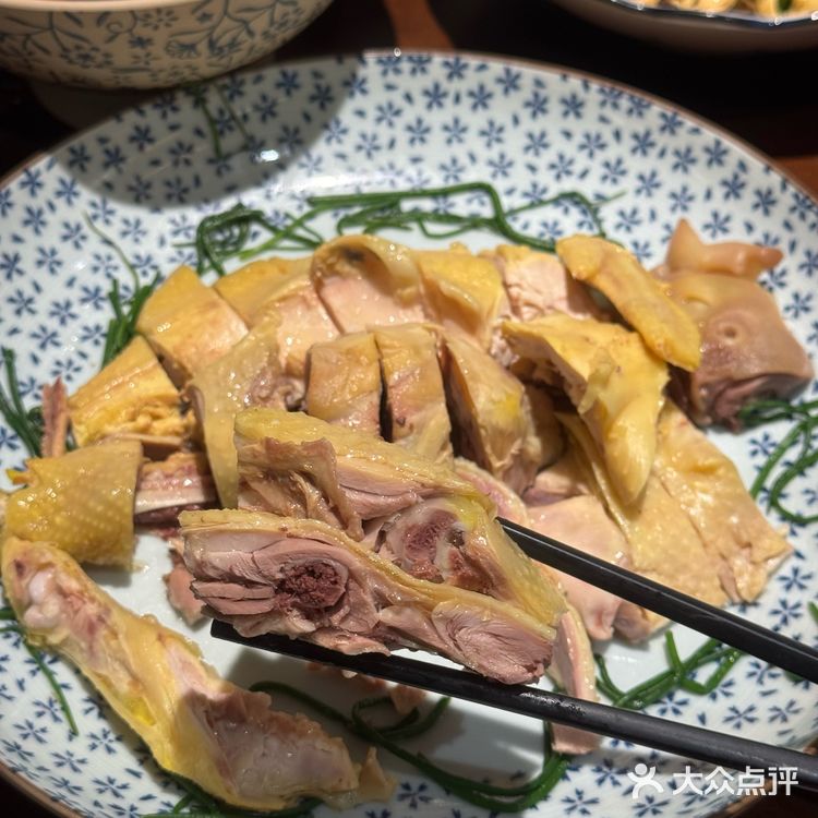 上海也有了！！Labubu馒头铁锅炖…