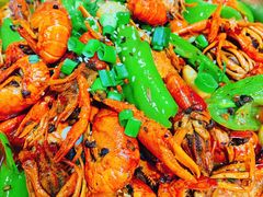 -老东镇啤酒屋海鲜加工·蒸汽海鲜·海鲜烧烤(台东店)