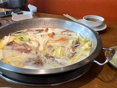 -佬土鹅肠火锅(中建大观店)