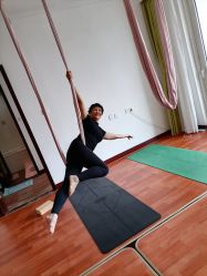 -Yvon yoga 瑜伽·精准体态管理中心