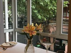 靠窗位-蝶舍·MAISON PAPILLON