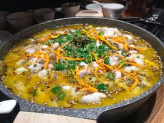 -山城外·非遗酸菜鱼(财富中心店)