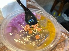-老街烧烤大排档·地道湖北菜·龙虾馆(汉口火车站店)