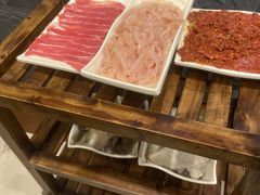 -憨石匠鲜菜土火锅(昆都店)
