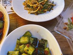 -爱啤精酿·民谣酒馆(滨江店)