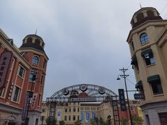 -汉口北品牌服装城