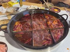 -正贰捌经重庆老火锅(建设路店)