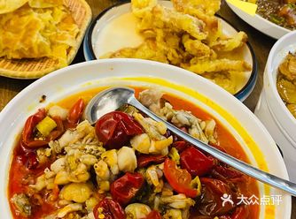既然决定来吃东北菜了，那么 【锅包肉】&【猪肉炖粉条