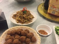 -鑫巴蜀小镇 · 水煮鱼专研店(玉桥店)
