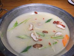 -佬土鹅肠火锅(解放路店)