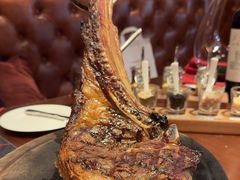 -恰餐厅及酒吧 CHAR Bar & Grill (北京丽都皇冠假日店)