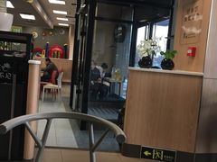 -肯德基(岱宗店)