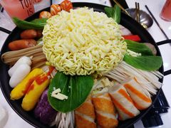 泡菜牛肉芝士部队火锅-禾谷韩餐(热带海洋学院店)