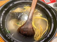 -馋三尺蟹粉小笼(人民广场店)