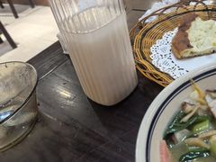 -蓝田九大碗民俗食府(蓝田店)