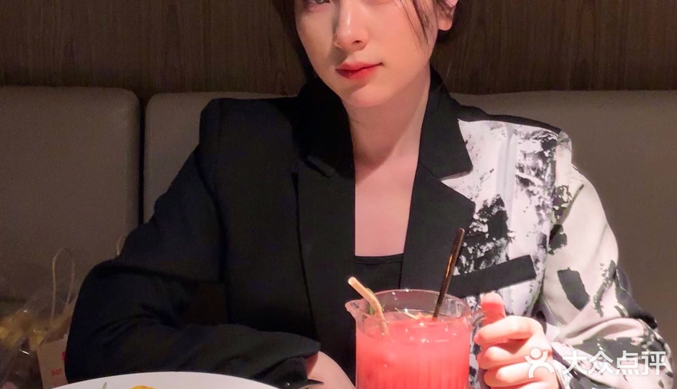 大连拍照好看适合约会的氛围感西餐厅