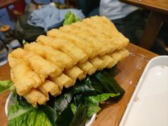 -天成·潮州牛肉脆肉鱼生蚝自助火锅