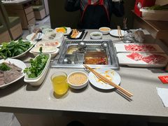 -海底捞火锅(金山百联店)