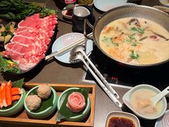 -捞王锅物料理(上海世茂广场店)