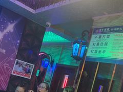 -路边边.炒菜烧烤.音乐餐厅(良乡长虹店)