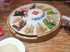 -怪噜范·老贵阳街头名小吃(鸿通城店)