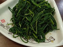-壹阁胡羊焖饼(特色小吃街店)