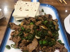小炒黄牛肉-辣椒炒肉(华城购物广场（四楼）店)