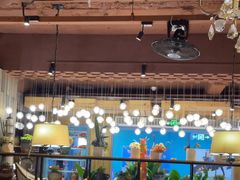 -领鲜活海鲜榴莲自助火锅(东门店)