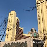 卫生间在剧场外，观演过程中出去