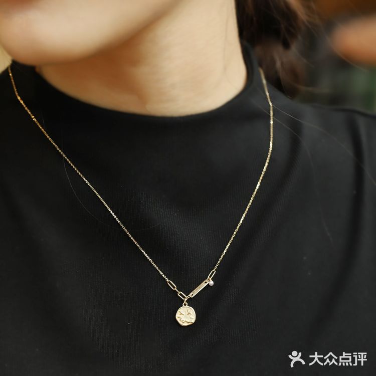 我的毕业礼物笑脸项链