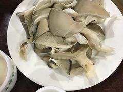 -银同牦牛肉火锅