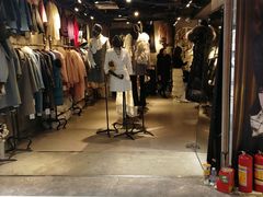 -广州白马服装市场