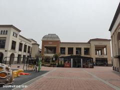 -百联奥特莱斯广场(南京店)