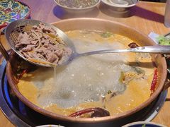 -洱火云南酸菜牛肉火锅(石景山当代商城店)