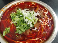 -薛记襄阳香辣牛肉面(平安路店)