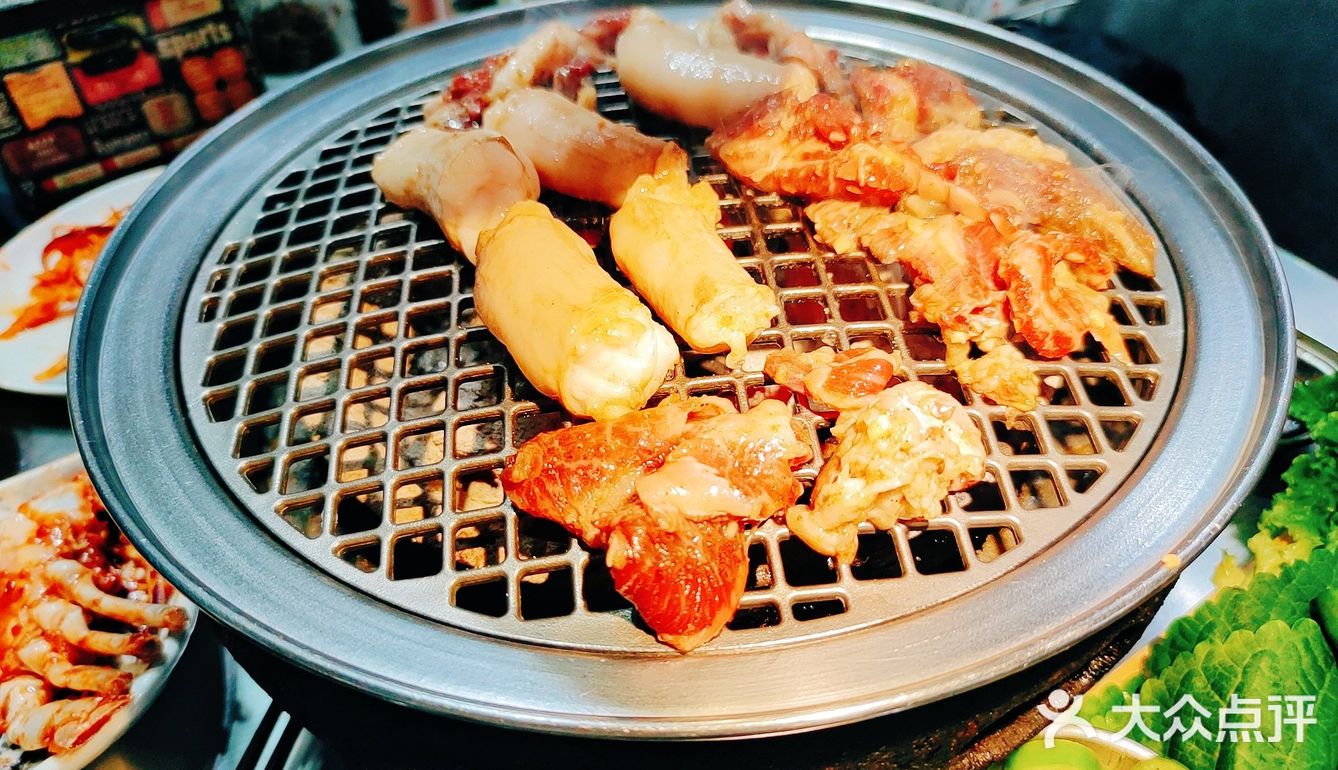 龙年的快乐从美食开始-延吉肉铺烤肉烤牛肠专门店