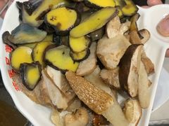 见手青-野菌王•养生汤锅•野生菌火锅(大理漾濞路店)