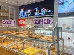 面包甜点陈列柜-好利来(八角店)