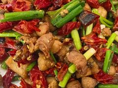 双椒辣子鸡块-鲜鲜·鲅鱼圈海鲜(于洪店)