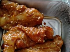 -必胜客(龙吴宅急送店)