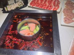 -二荆条·蜀鲜汇城市森林火锅