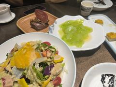 -东口码头·烧鸽子·鱼头泡饼·地方菜(金鹰悦城店)