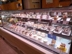 -巴黎贝甜(大宁国际商业广场店)
