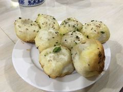-老西白点心店